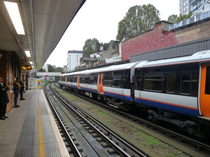 London Overground train at Surrey Quays station.