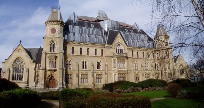 Wood Green Crown Court building in London