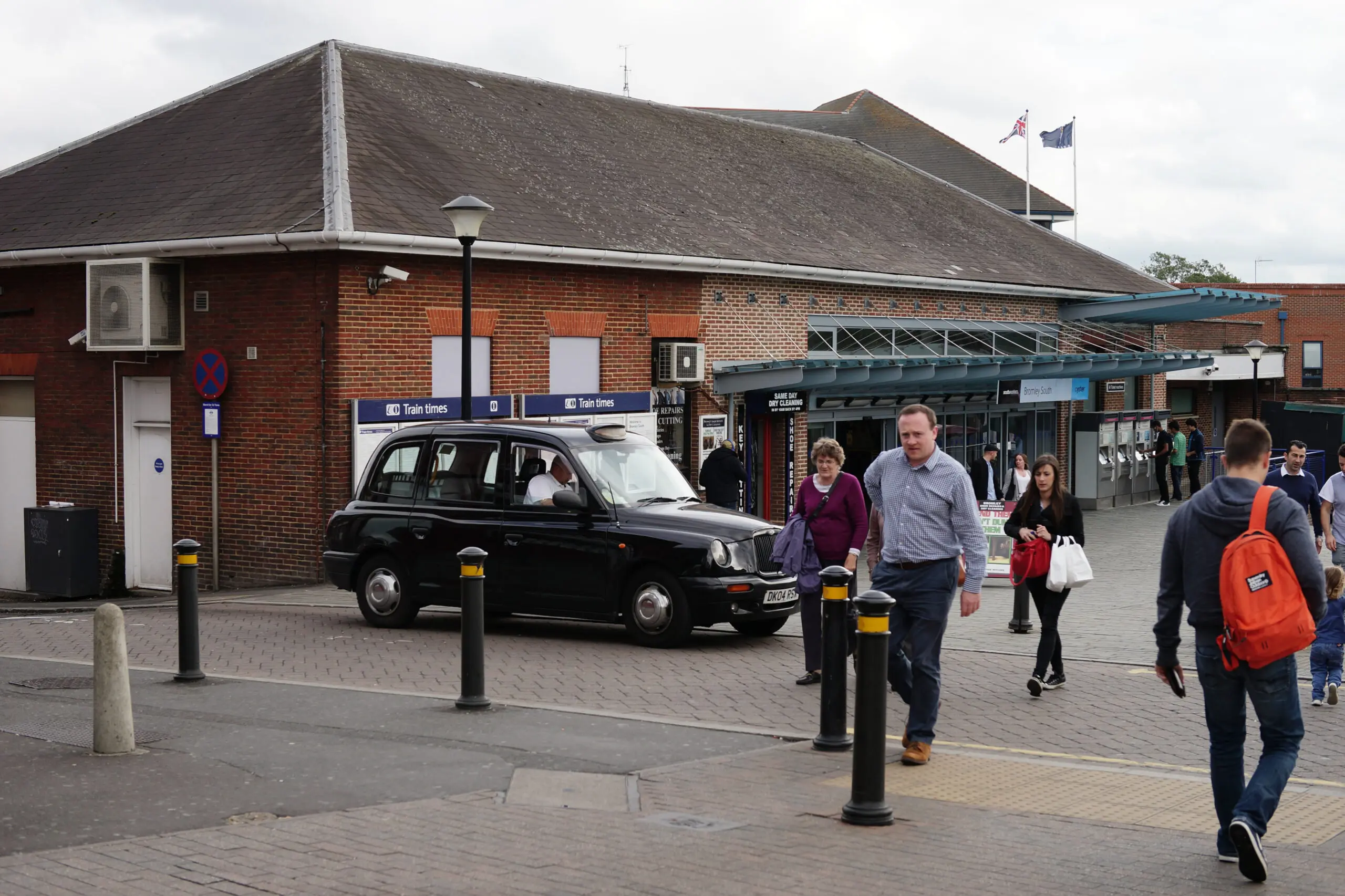 Bromley South railway station entrance