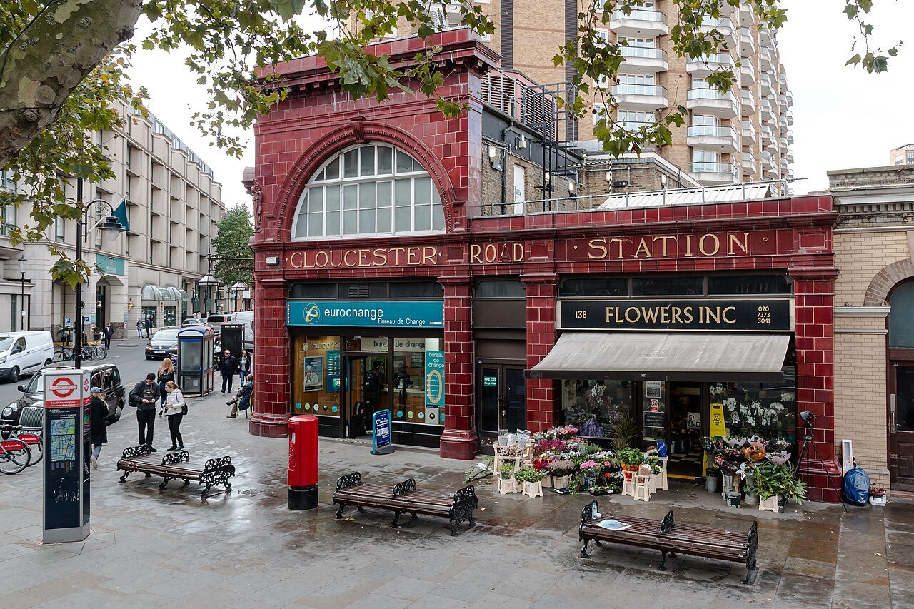 Gloucester Road station in Kensington, London. Photo: Dietmar Rabich, Wikimedia Commons, CC BY-SA 4.0