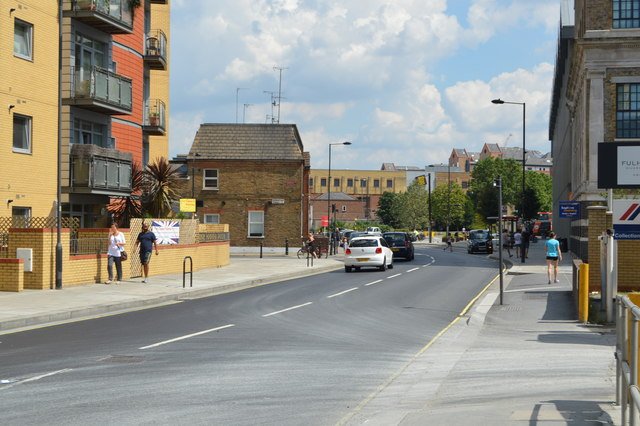 Townmead Road in Fulham, near the closed stretch of Watermeadow Lane